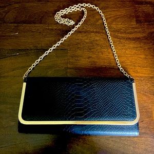 Aldo clutch purse with chain strap